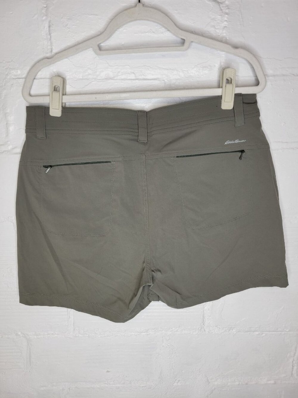 Eddie Bauer Women's Size 14 Shorts Nylon Green - Picture 2 of 4